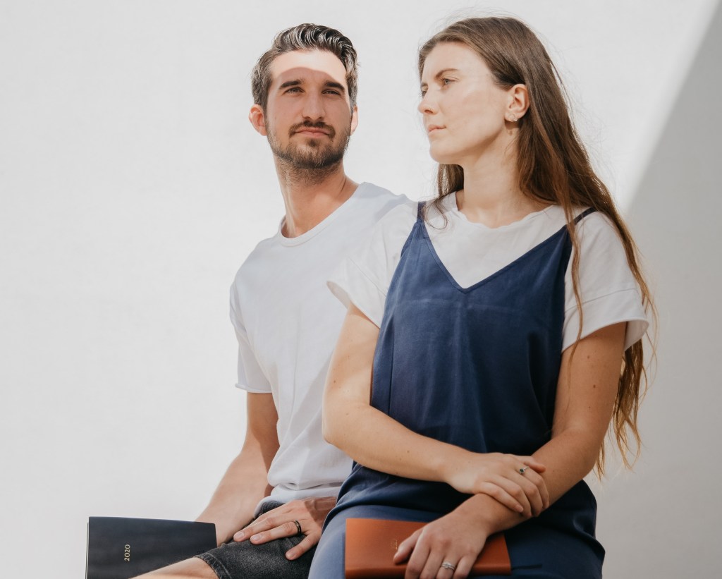 hello-revival-b6YjyTEg8NQ-unsplash